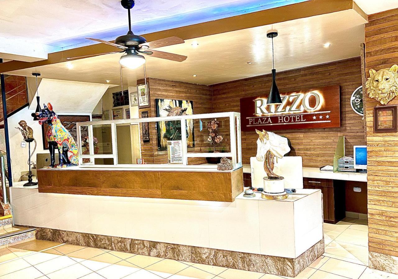 Rizzo Plaza Hotel トゥンベス エクステリア 写真