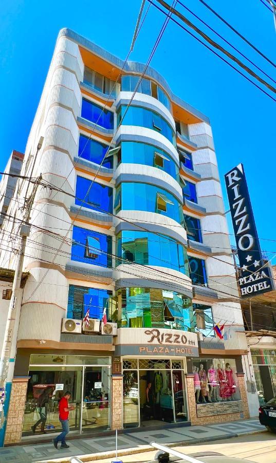 Rizzo Plaza Hotel トゥンベス エクステリア 写真